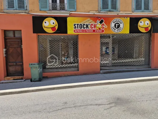 Fonds de commerce 4 pièces 217 m²