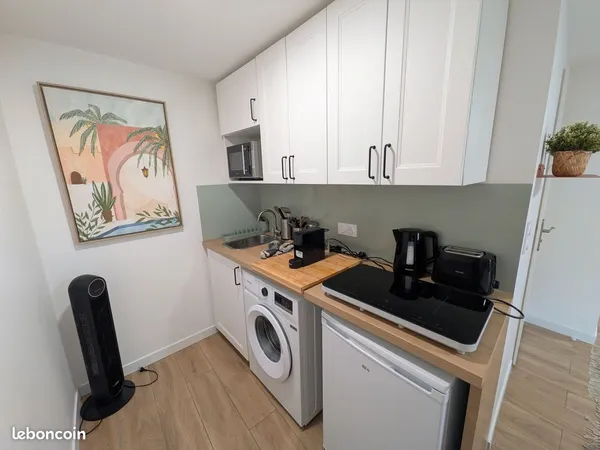 IMMEUBLE RÉNOVÉ 4 studios + 1garage