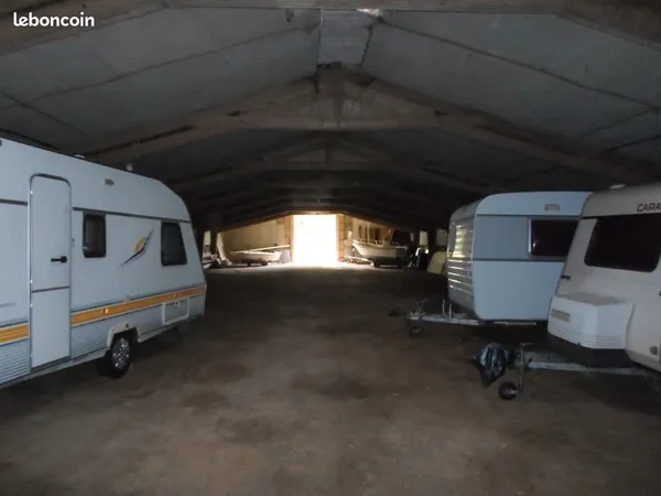 Hivernage Caravane, Bateaux