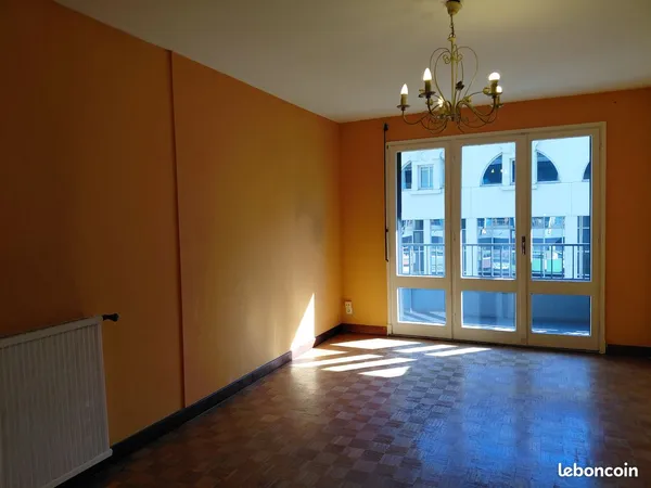 Appartement - 4 pièces - 82 m2