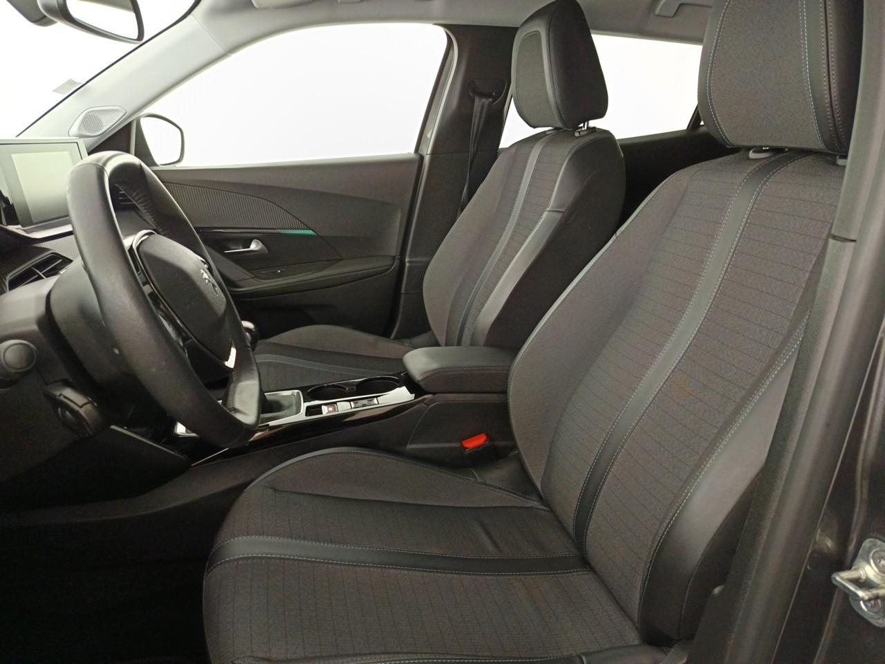 Peugeot 2008 puretech 100 s&s bvm6 allure — photo 9