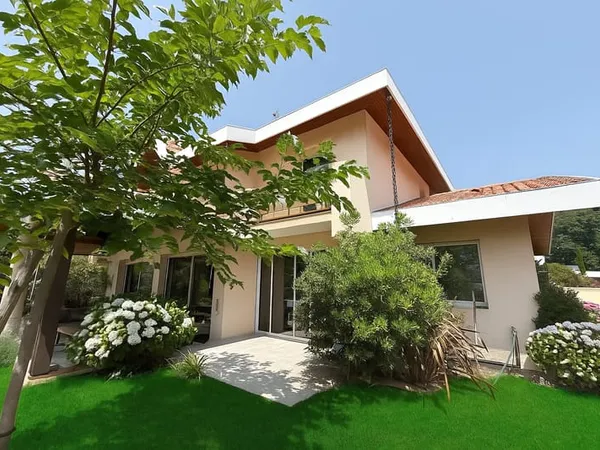 Maison Gujan Mestras 207 m2
