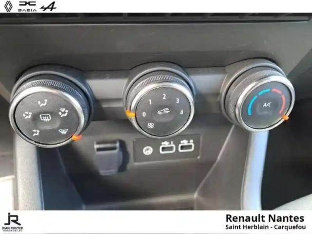 Renault Clio 1.0 tce 90ch evolution — photo 3