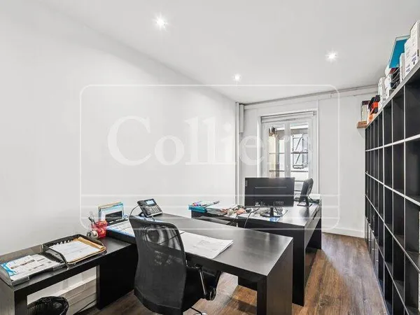 Bureau 234 m²