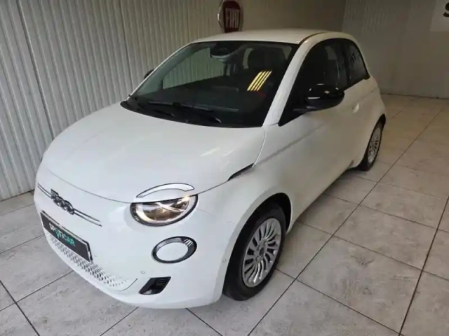 Fiat 500 e 118ch (red) my25