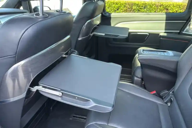 Mercedes Cla sse v long 300 d 9g-tronic — photo 30