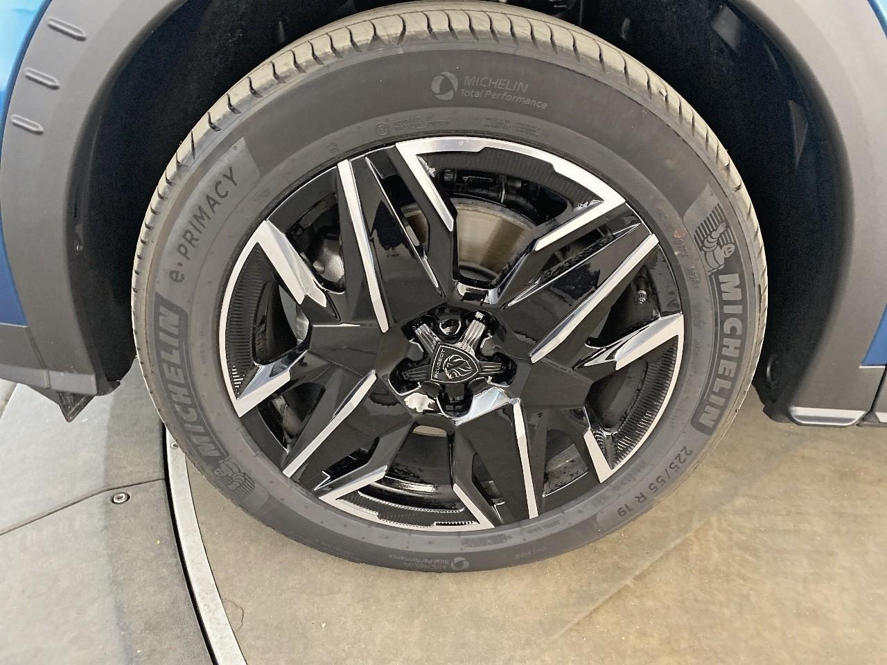 Peugeot 5008 hybrid 145 ch e-dcs6 gt — photo 11