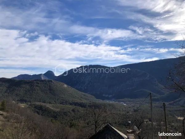 Terrain 1 700 m² Les Mujouls