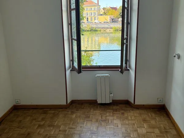 Appartement 51m2 - Corbeil-Essonnes - Refait à neuf - 880 CC