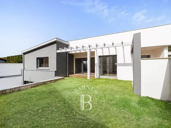 ANGLET CHAMBRE D'AMOUR, MAISON NEUVE DE 194 M²