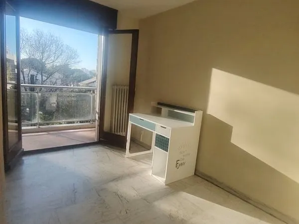Loue chambre 10m2 avec son balcon privatif La Pompignane
