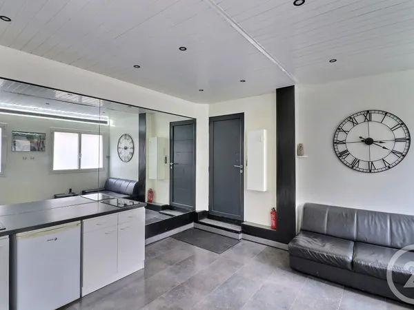 Studio 1 pièce 23 m²