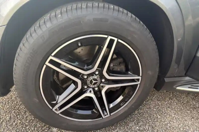 Mercedes Gle 300 d 9g-tronic 4matic — photo 13