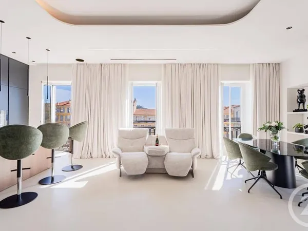 Appartement 4 pièces 150 m²
