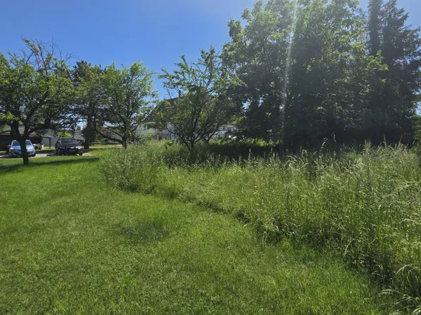 Terrain 882 m²