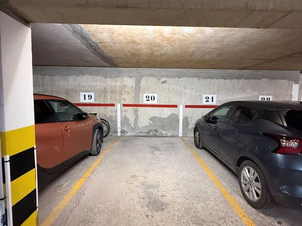 Parking/box REIMS