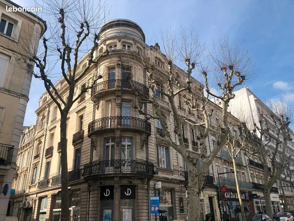 Bureaux 77 m² VALENCE