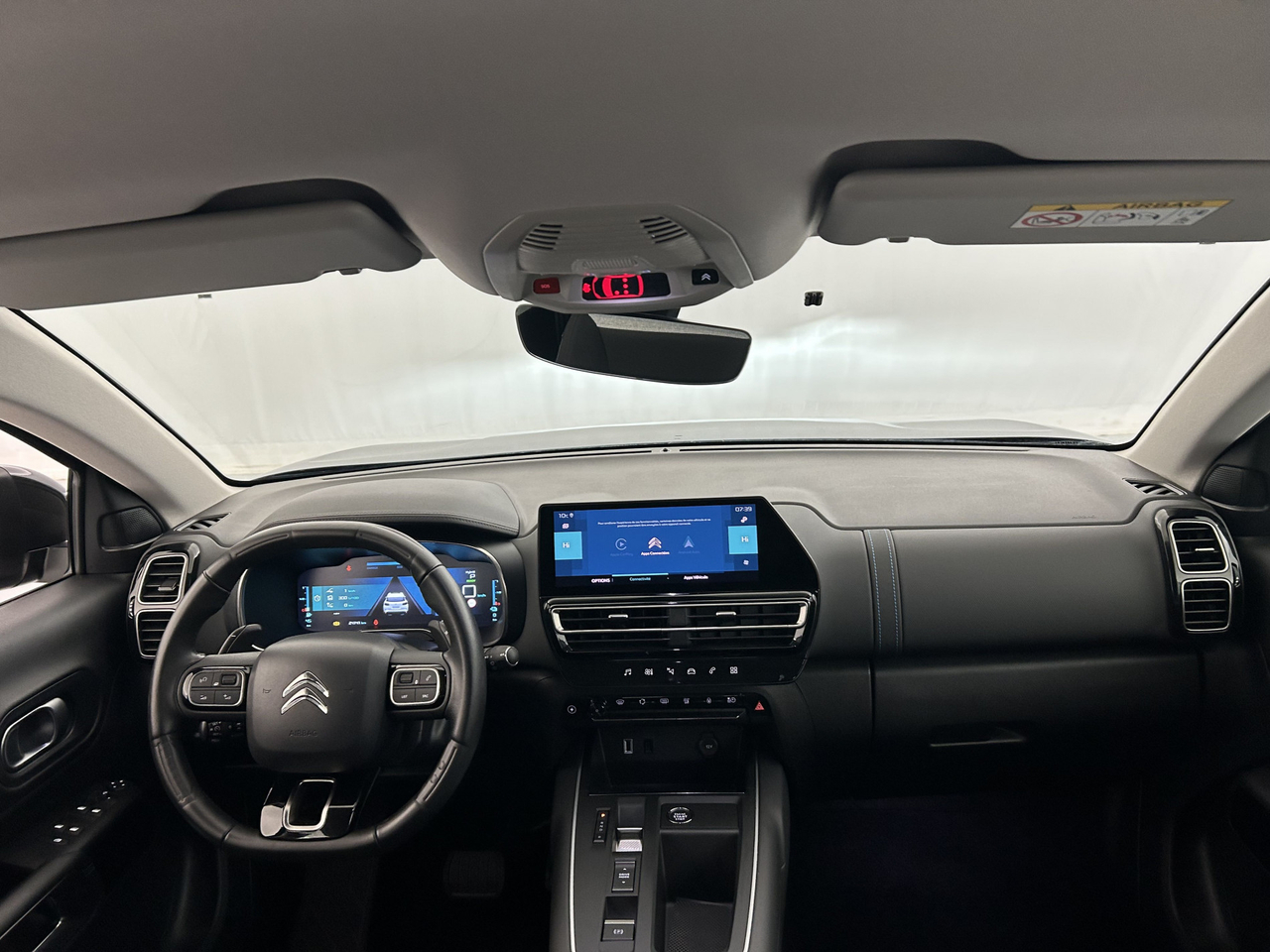 Citroën C5 Aircross — photo 26