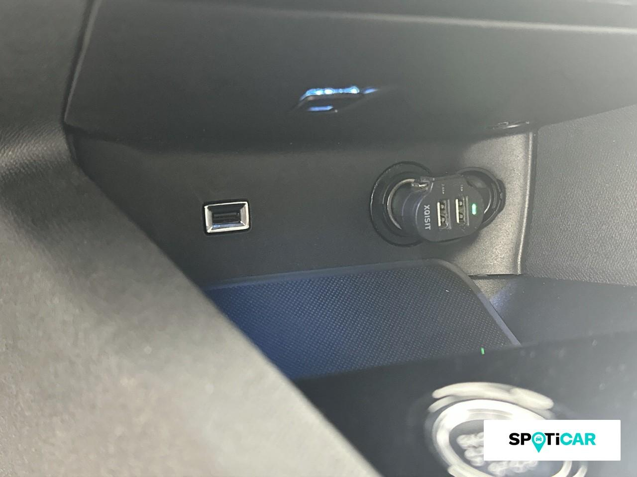 Peugeot 3008 gt hybrid 225 e-eat8 — photo 17