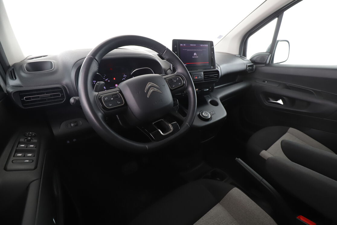 Citroen Berlingo Multispace Taille M 1.2 PureTech Shine EAT8 — photo 10
