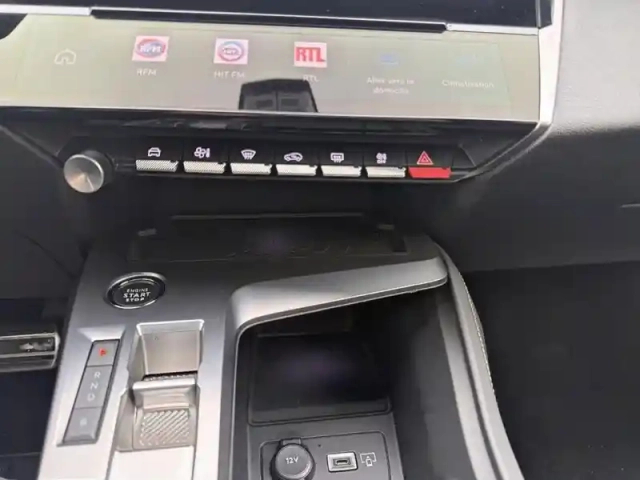 Peugeot 308 phev 180 e-eat8 gt — photo 13