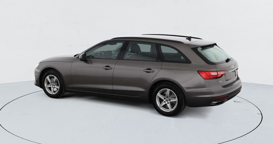 Audi A4 Avant — photo 4