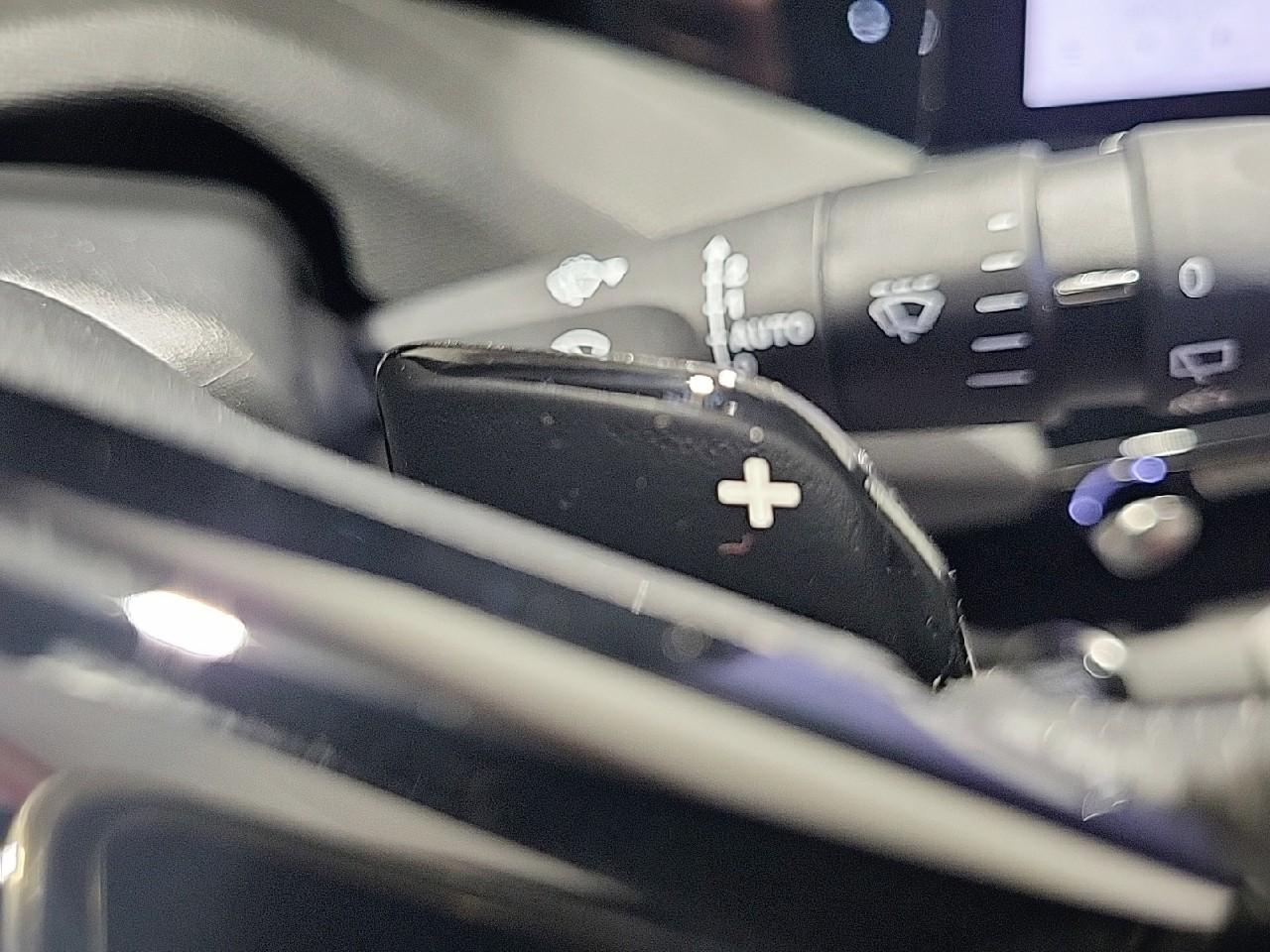 Peugeot 308 phev 225 e-eat8 gt — photo 18