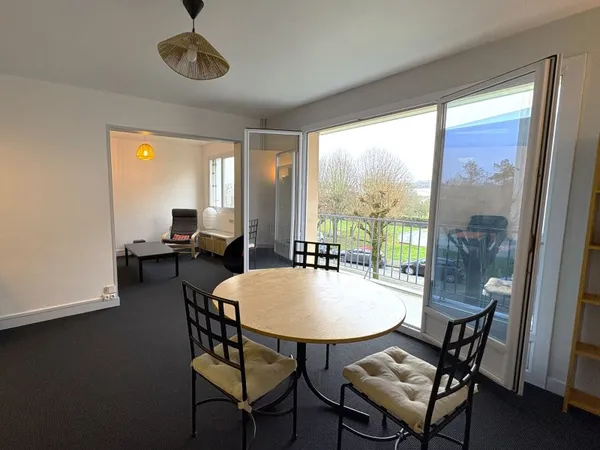 Loue chambre en colocation dans appartement rénové