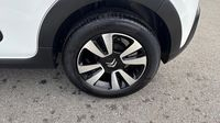 Citroen C3 1.2 PureTech 83ch S&S Shine — photo 11