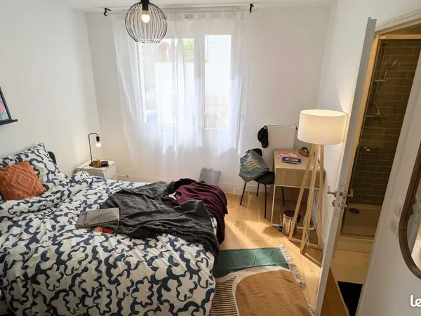 Chambre 1 pièce 11 m²