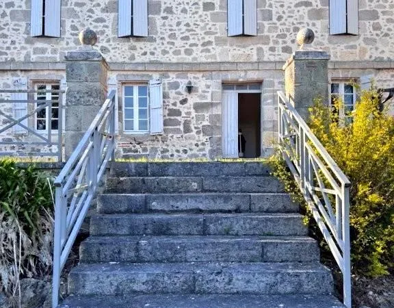 Maison 6 pièces 288 m²