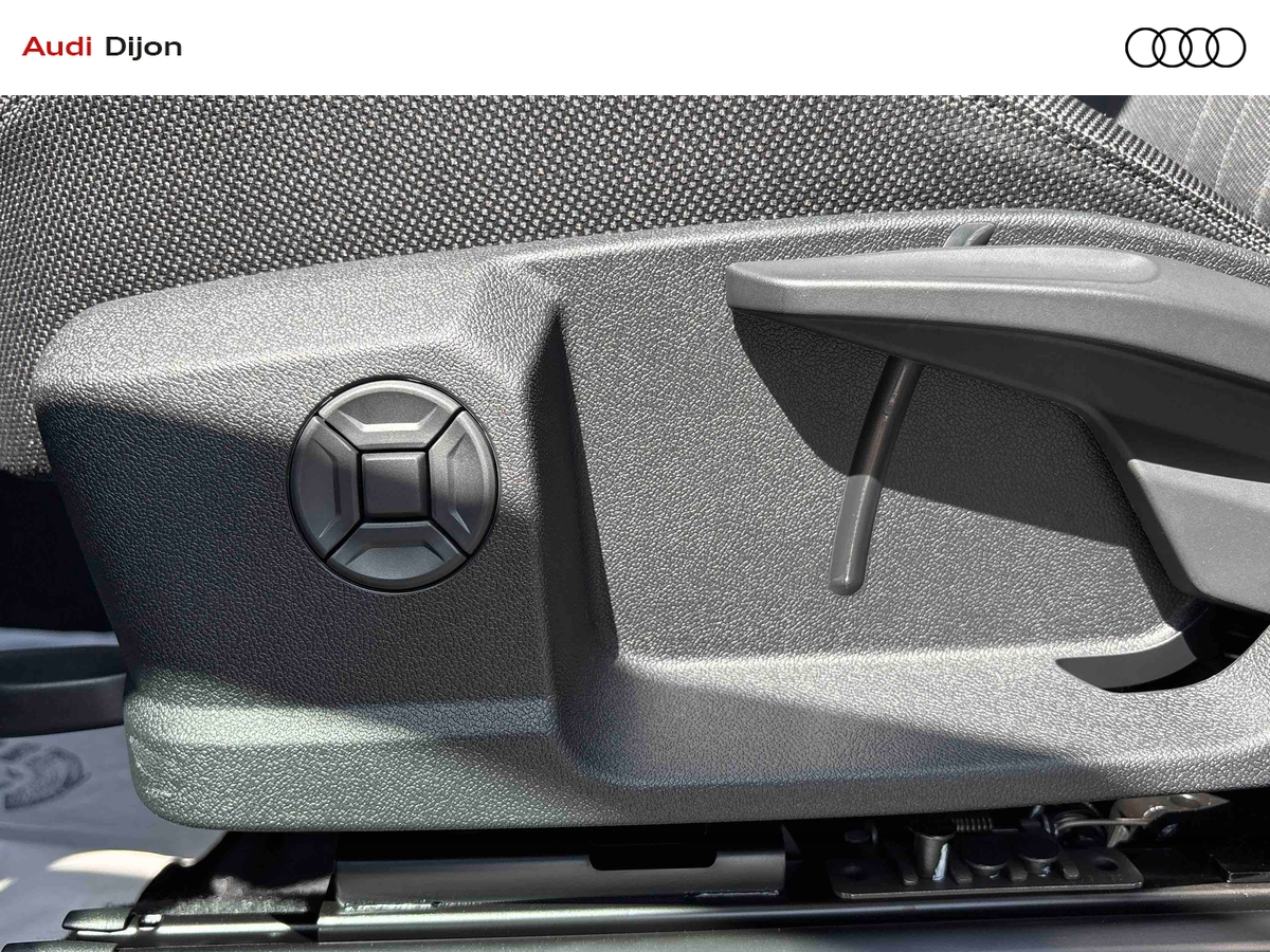 Audi Q3 Sportback e-hybrid 272 ch S tronic 6 — photo 18