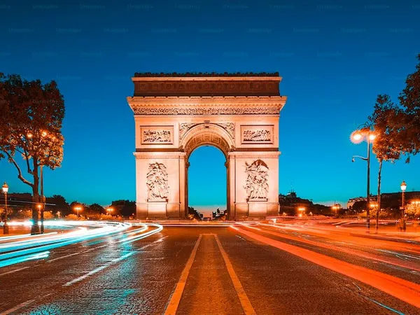 Local / Cave saine et sécurisée de 17 m² à louer - Arc de Triomphe / Ternes