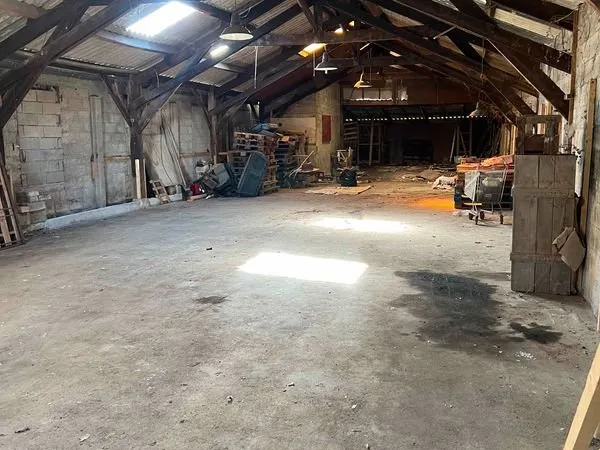 Entrepot-garage