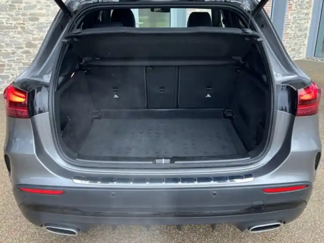 Mercedes Gla 200 amg line — photo 10