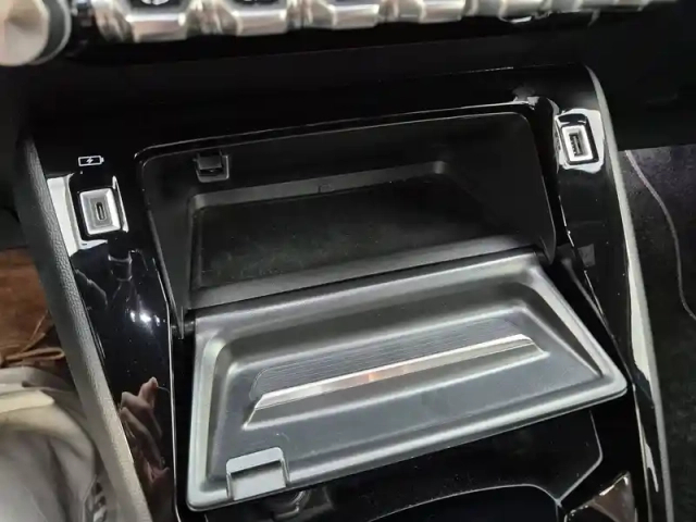 Peugeot 2008 puretech 130 s&amp;s bvm6 — photo 29