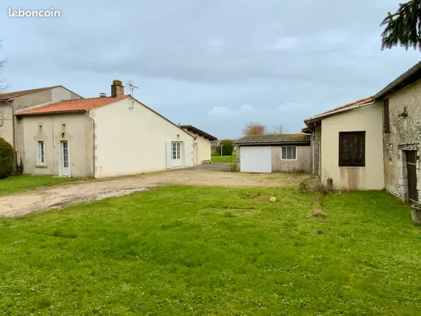 Maison individuelle Réaux sur Trèfle