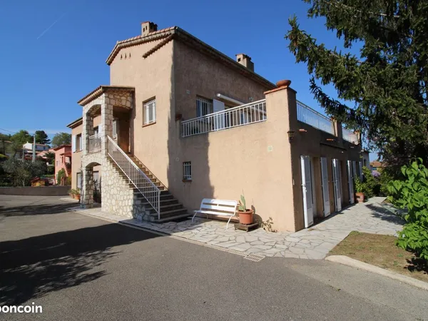 Colocation 4 chambres de 15 m2 dans maison 150 m2 Valbonne village