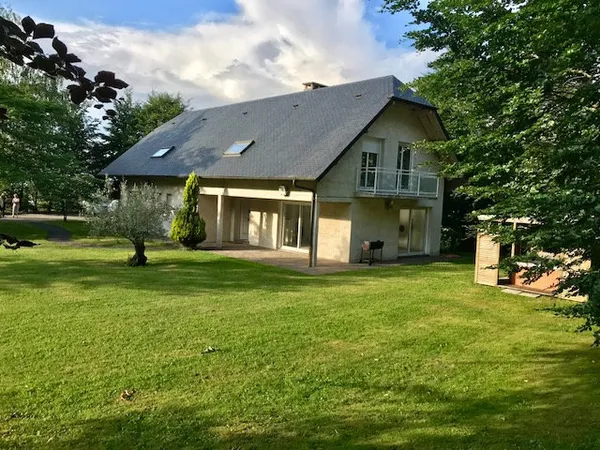 LA MOTTE SERVOLEX - Villa de 165 m2 avec jardin