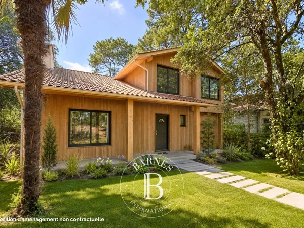 VILLA DE CHARME À PROXIMITÉ IMMÉDIATE DU BASSIN AU PYLA-SUR-MER