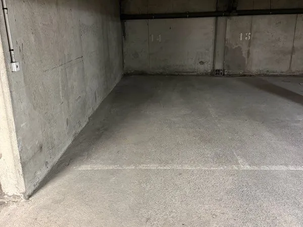 Parking souterrain côte pavée