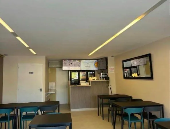 Commerce restaurant