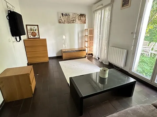 Studio meublé