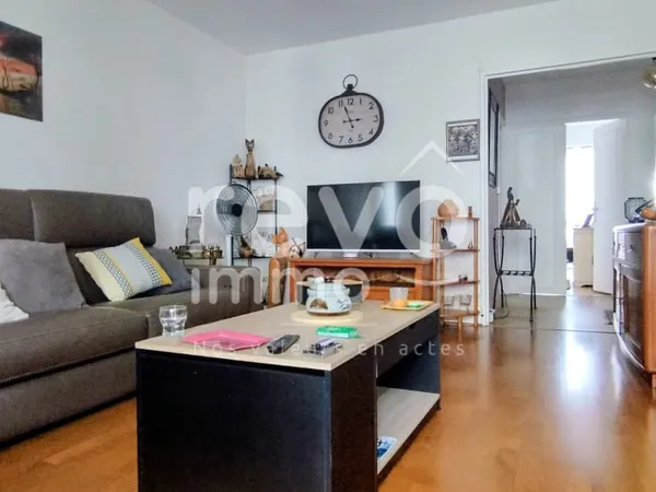 BEL APPARTEMENT T3 LUMINEUX AVEC BALCONS. QUARTIER DOUTRE
