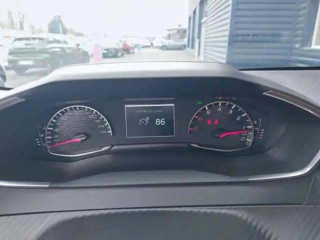 Peugeot 208 puretech 75 s&amp;s bvm5 — photo 30