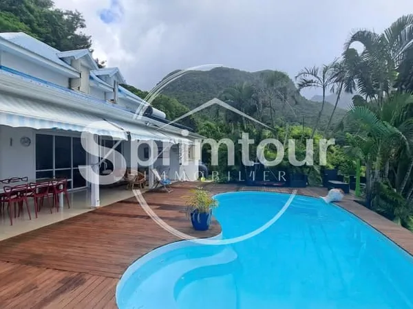 À LOUER à Rivière Sens (Gourbeyre) Superbe villa avec pisc