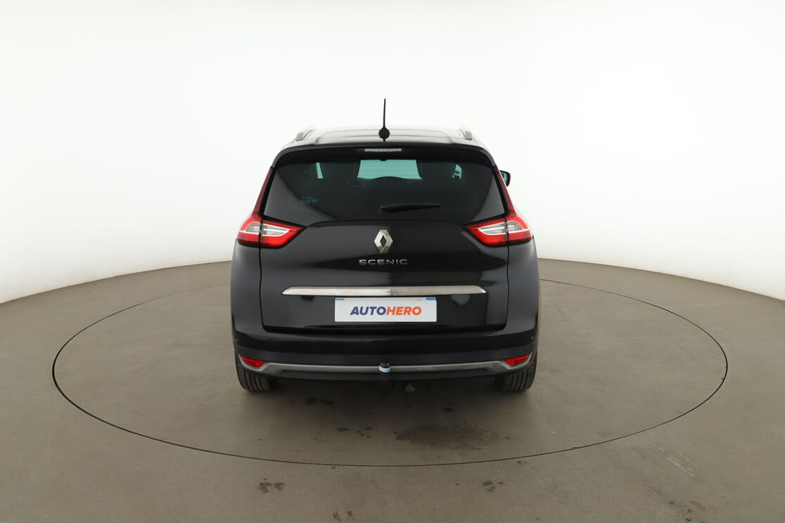 Renault Grand Scenic 1.6 dCi Energy Initiale Paris EDC — photo 4