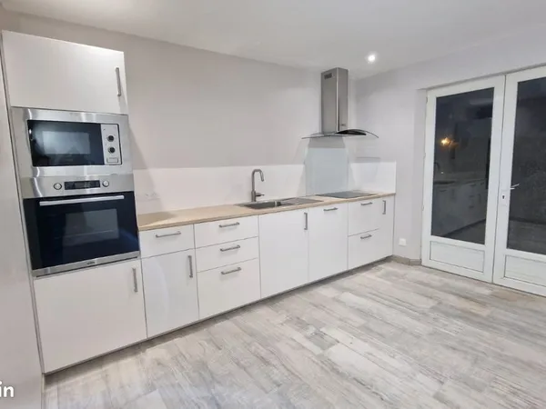 Maison avec terrasse jardin et garage