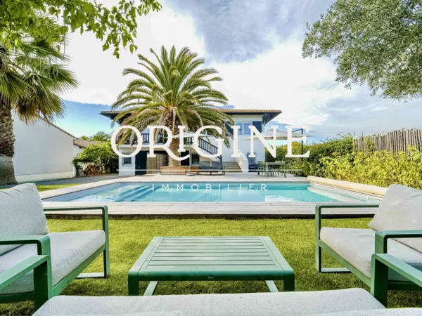 Villa Gaume de type 7 avec piscine et garage sur environ 600m2 d