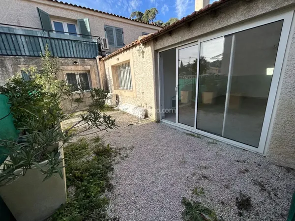 Appartement T4+ parking + jardinets